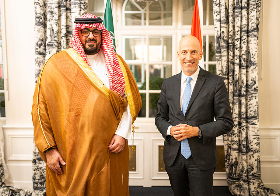 Arbeits- und Wirtschaftsminister Martin Kocher und sein saudischer Amtskollege Faisal Al-Ibrahim