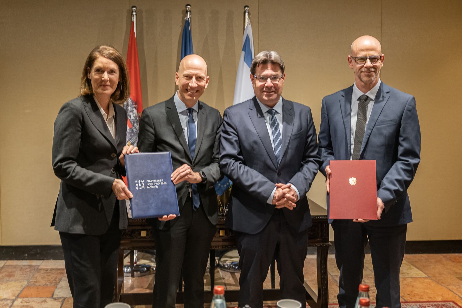 Bundesminister Kocher und Henrietta Egerth unterzeichneten in Israel eine Vertragsdeklaration