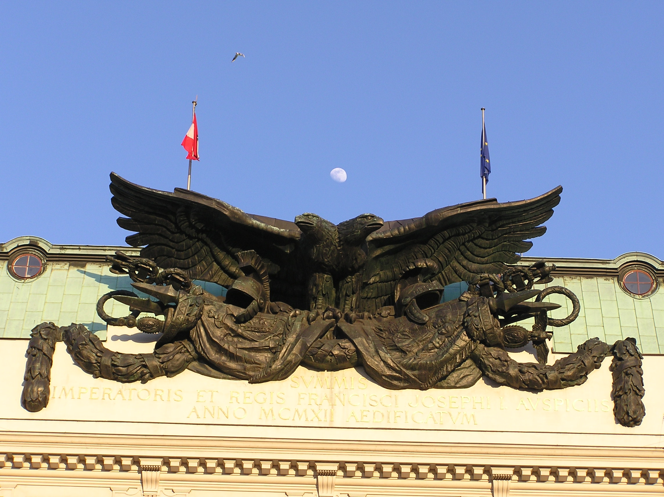 Adler am Dach des Bundesministeriums