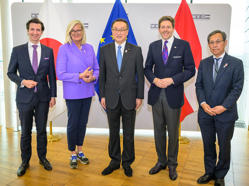 Japanischer EXPO-Minister Naoki OKADA zu Besuch in Wien